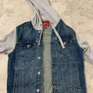Used “Arizona Jean co” Jean jacket with hood small